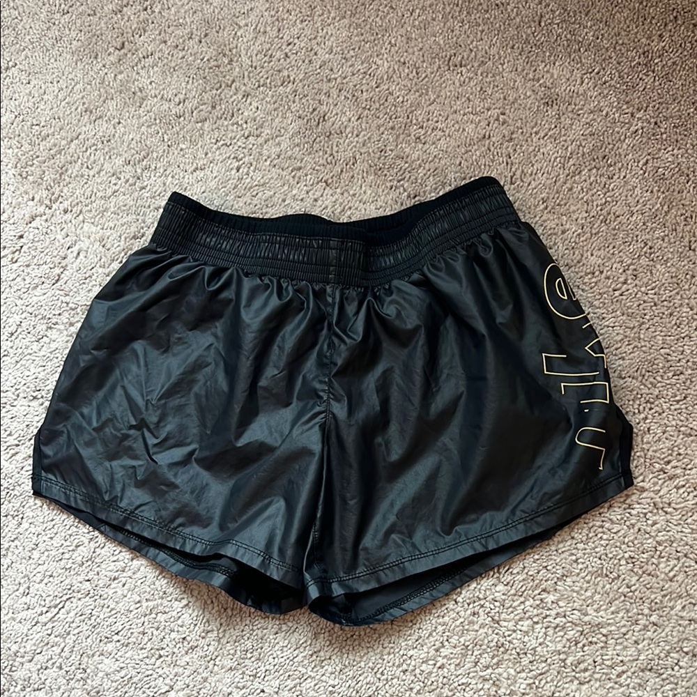 Nike Black Athletic Shorts Lightweight Relaxed Fit